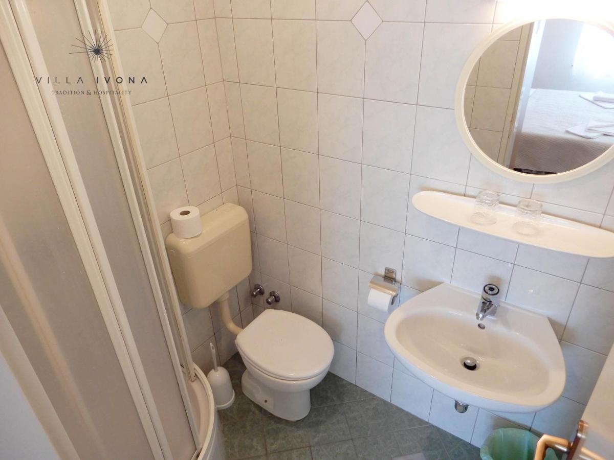 Bed And Breakfast Ivona Baska Voda Luaran gambar