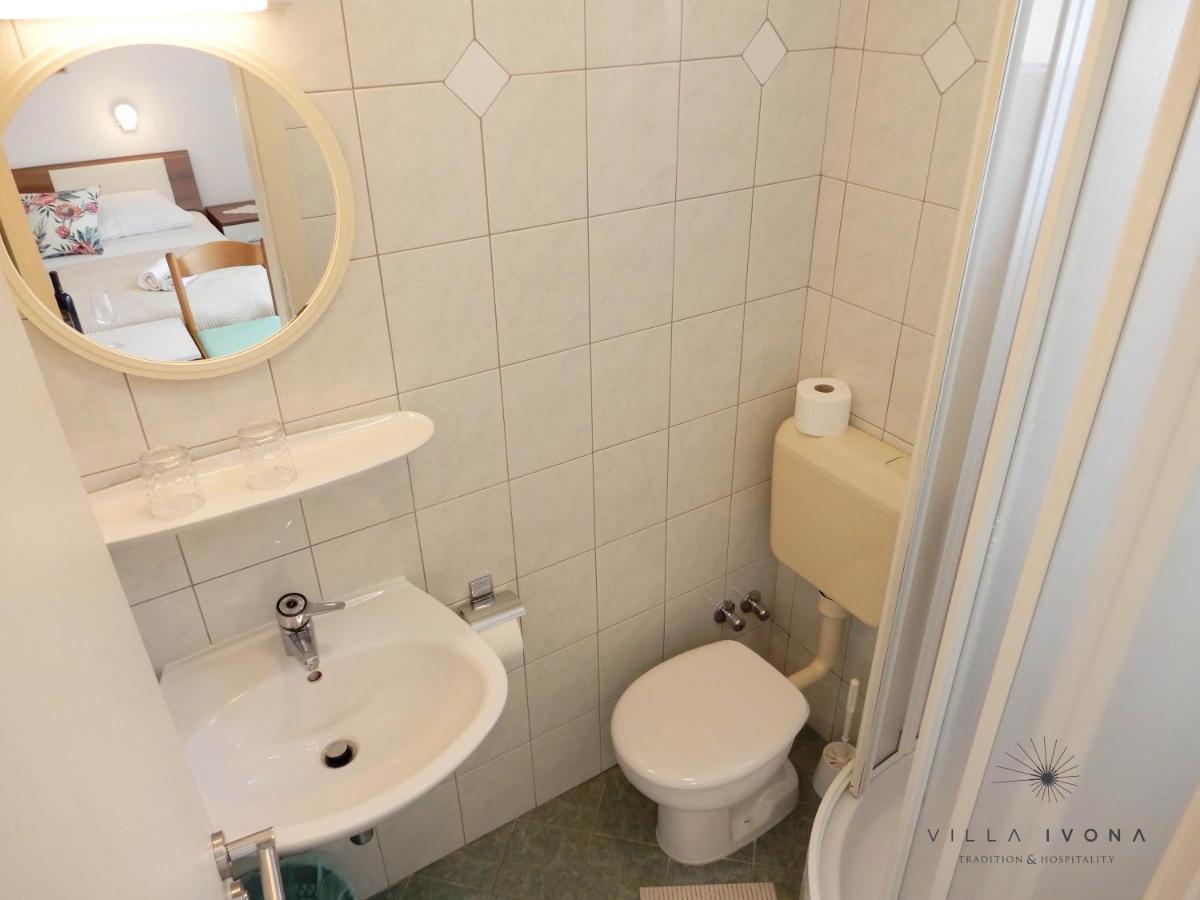 Bed And Breakfast Ivona Baska Voda Luaran gambar