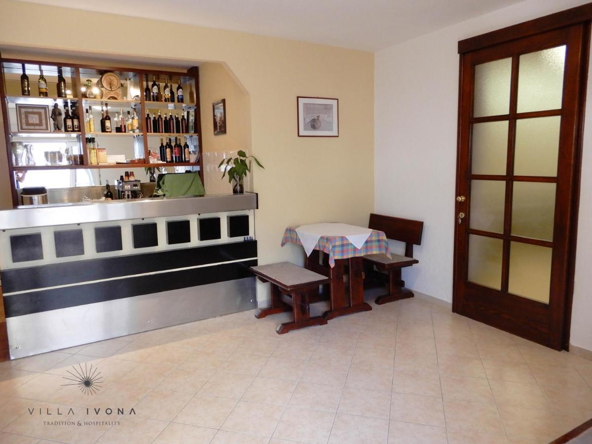 Bed And Breakfast Ivona Baska Voda Luaran gambar